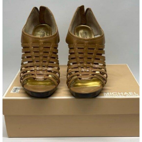 Michael Kors high heel shoes - Picture 1 of 6